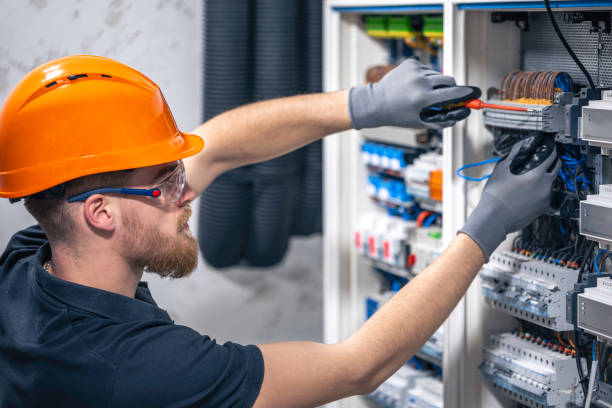 Best Licensed Electrician  in Central High, OK